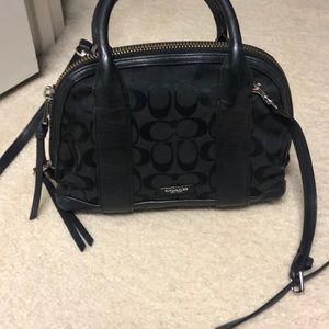 small cross body or shoulder Authentic Coach Bag.